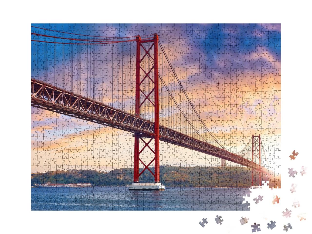 Puzzle de 1000 pièces « Ponte 25 de Abril au-dessus du fleuve Tage à Lisbonne, Portugal »