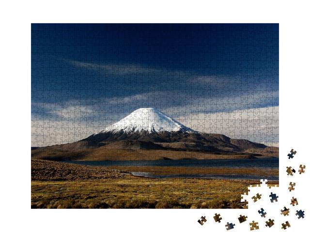 Puzzle de 1000 pièces « Majestueux volcan Parinacota et lac Chungara, Parc national Lauca, Chili »