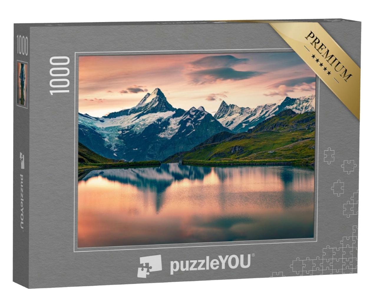 Puzzle de 1000 pièces « Lever de soleil sur le Schreckhorn et le sommet du Wetterhorn, Suisse »