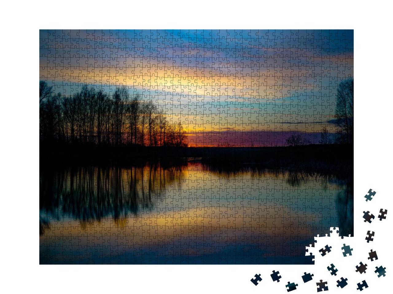 Puzzle de 1000 pièces « Coucher de soleil sur les rives du lac »