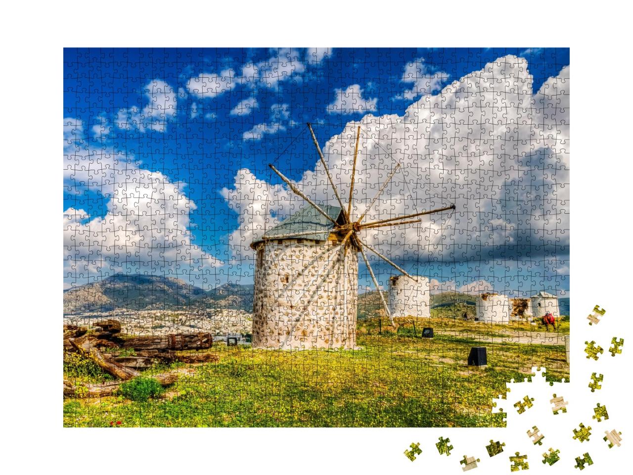 Puzzle de 1000 pièces « Moulins à vent de la ville de Bodrum, Turquie »