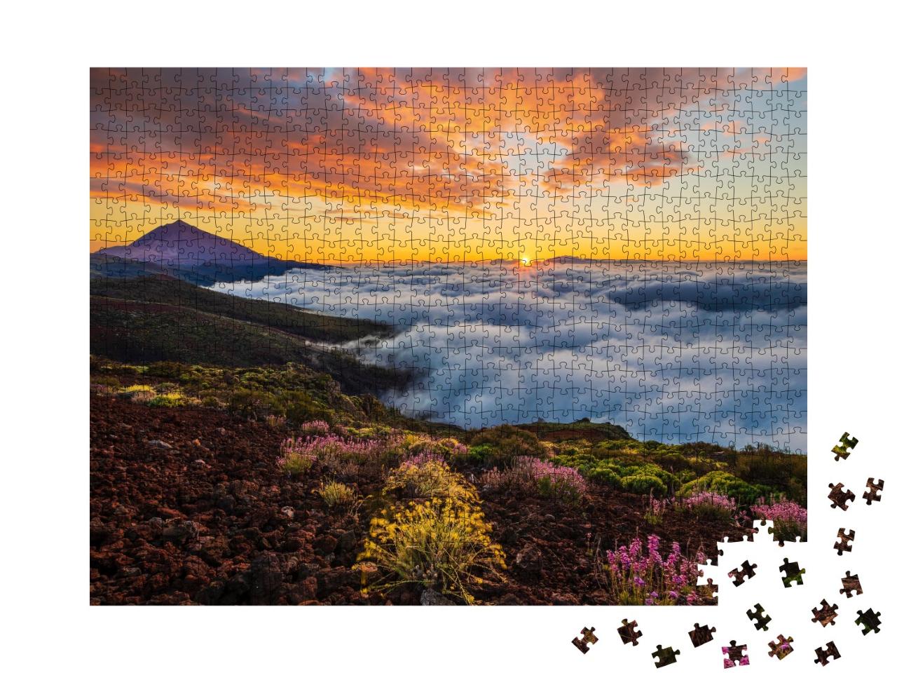 Puzzle de 1000 pièces « Coucher de soleil sur les nuages dans le parc national volcanique du Teide, Ténérife »