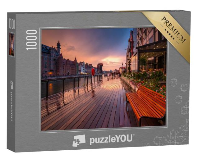 Puzzle de 1000 pièces « Gdansk et sa belle vieille ville au bord de la rivière Motlawa au coucher du soleil, Pologne »
