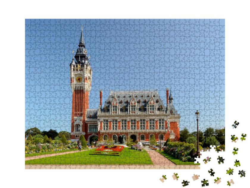 Puzzle de 1000 pièces « Calais, France - septembre 08, 2014 : Hôtel de ville Mairie de Calais »