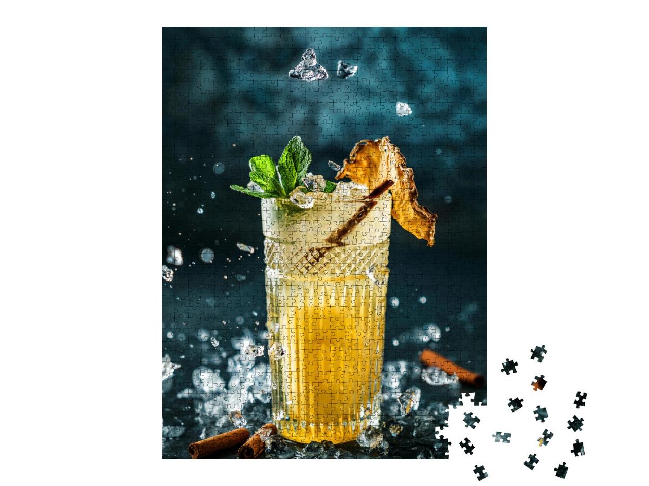 Puzzle de 1000 pièces « Cocktail d'ananas frais avec de la cannelle et de la glace »