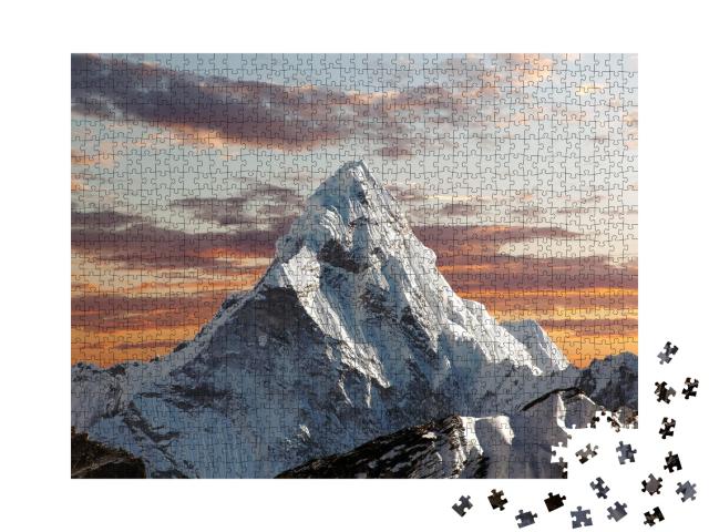 Puzzle de 1000 pièces « Ama Dablam sur l'Everest le soir, Himalaya, Népal »