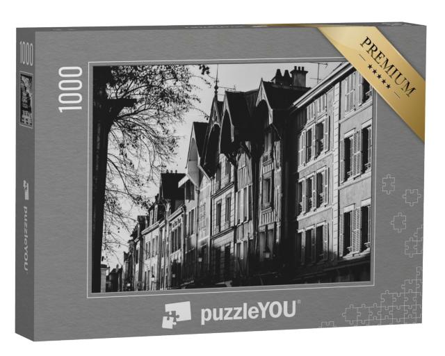 Puzzle de 1000 pièces « Une photo prise à un angle bas de bâtiments modernes à Troyes, France »