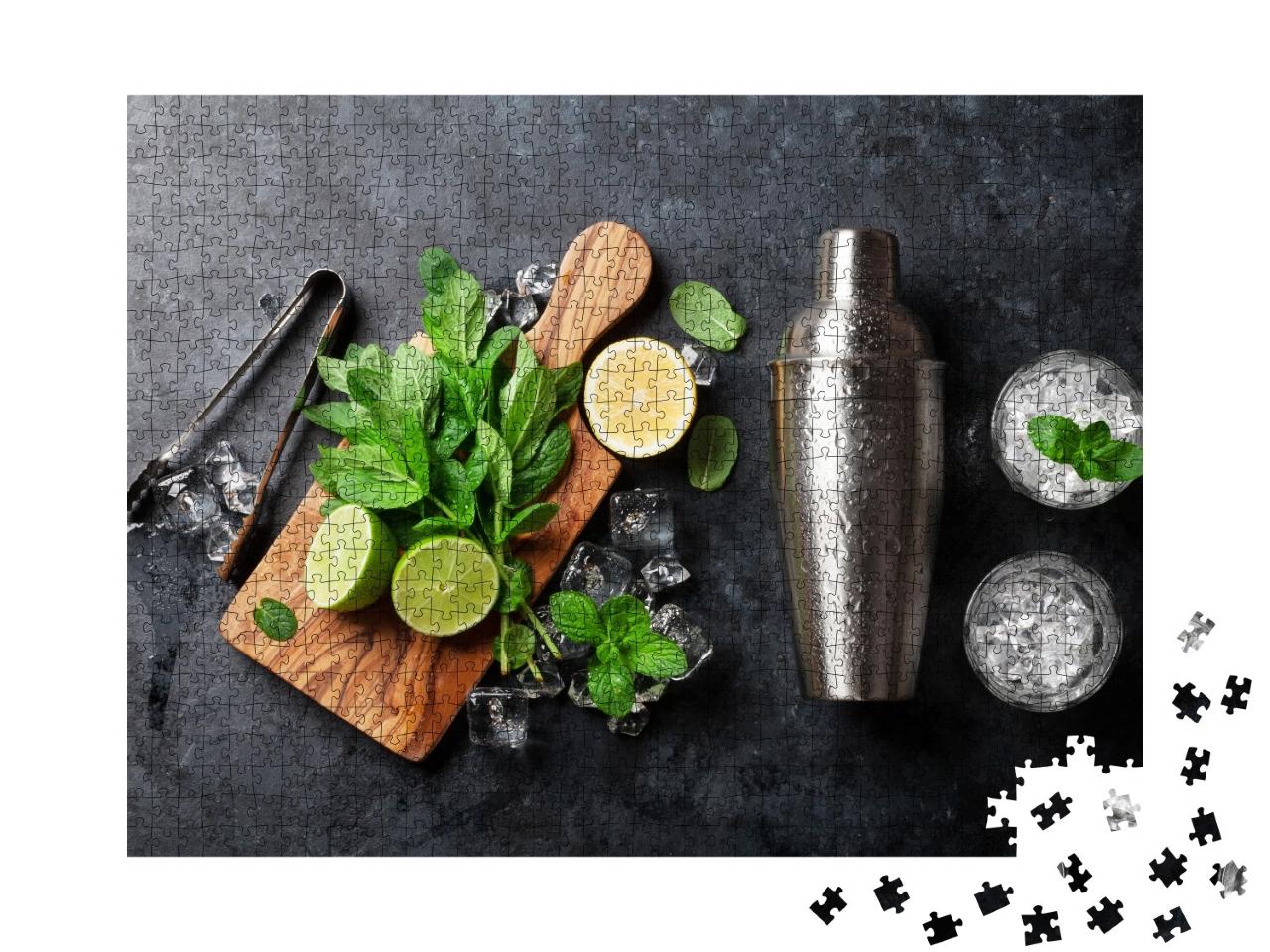 Puzzle de 1000 pièces « Ingrédients pour un cocktail mojito : shaker, menthe, citron vert, glace »