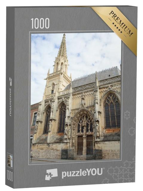 Puzzle de 1000 pièces « Chapelle historique Saint-Nicolas dans le centre-ville de Montreuil-sur-Mer, Pas-de-Calais, France »