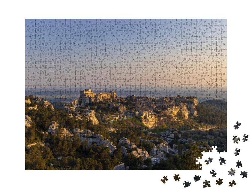 Puzzle de 1000 pièces « Château et village médiévaux, Les Baux-de-Provence, massif des Alpilles, Provence, France »
