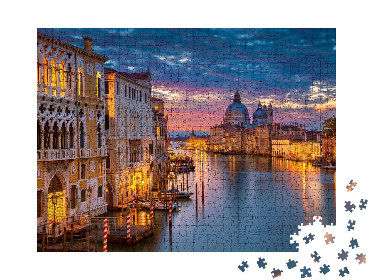 Puzzle de 1000 pièces « Ambiance de soirée tranquille sur le Grand Canal, Venise, Italie »