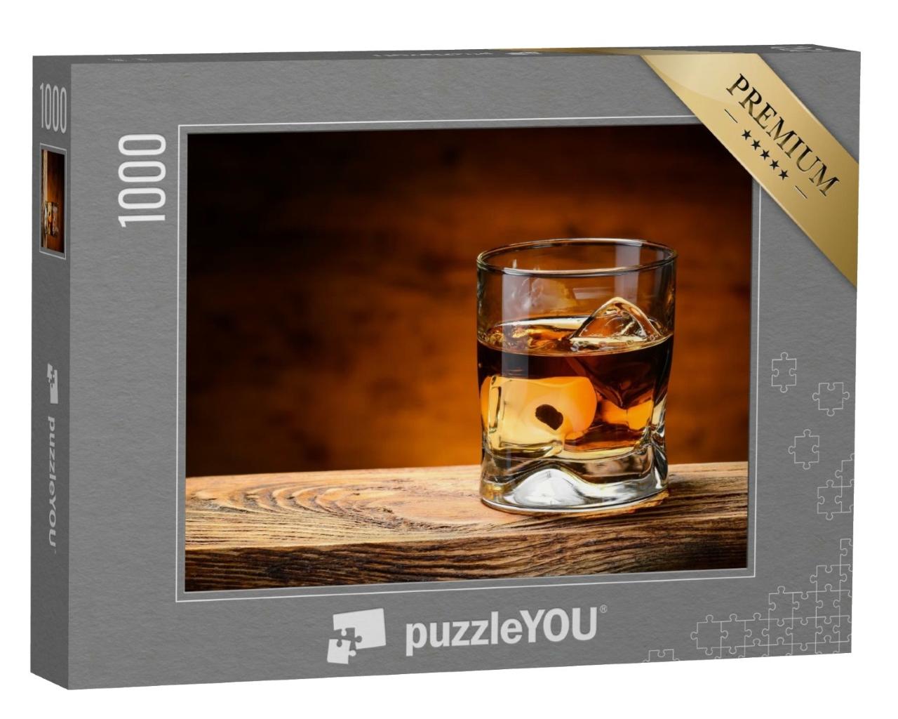 Puzzle de 1000 pièces « Whisky et glace sur une table en bois »