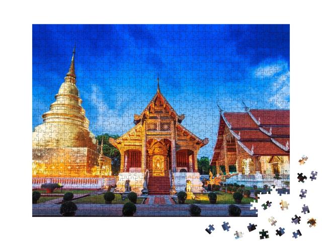 Puzzle de 1000 pièces « Wat Phra Singh dans la vieille ville de Chiang Mai, Thaïlande »