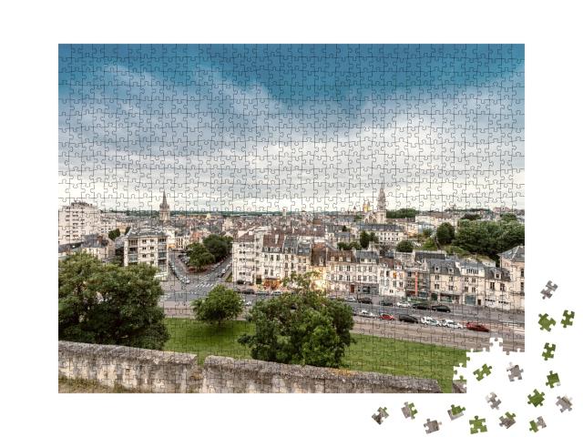 Puzzle de 1000 pièces « Caen, France. Vue aérienne de la ville au crépuscule. »