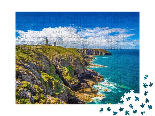 Puzzle de 1000 pièces « Côte avec phare : péninsule du Cap Fréhel en Bretagne, France »