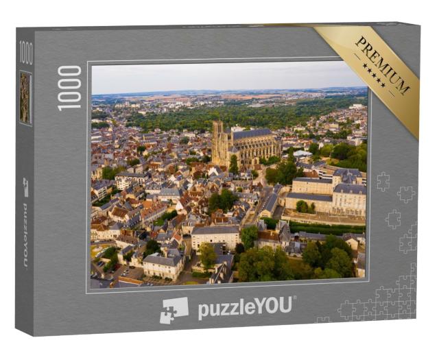 Puzzle de 1000 pièces « Vue aérienne de la ville de Bourges et de la cathédrale Saint-Étienne dans le département du Cher, France »