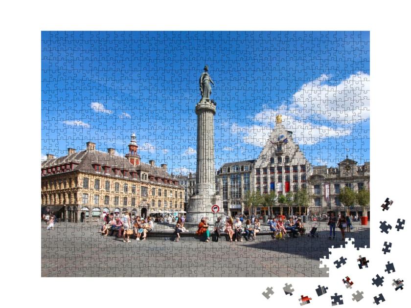 Puzzle de 1000 pièces « Ville de Lille (Nord de la France) - place principale avec clocher et "Vieille Bourse »