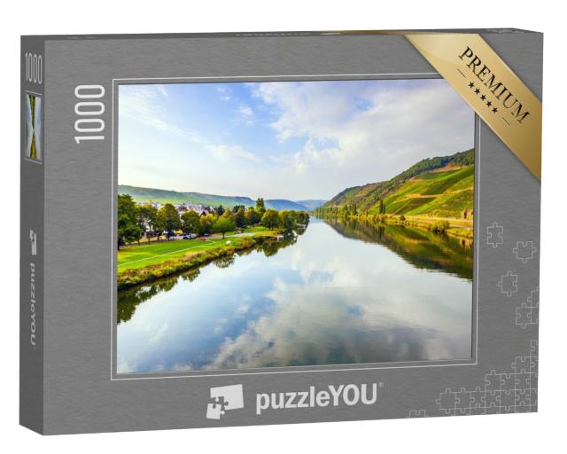 Puzzle de 1000 pièces « Vignobles sur les collines des rives romantiques de la Moselle »