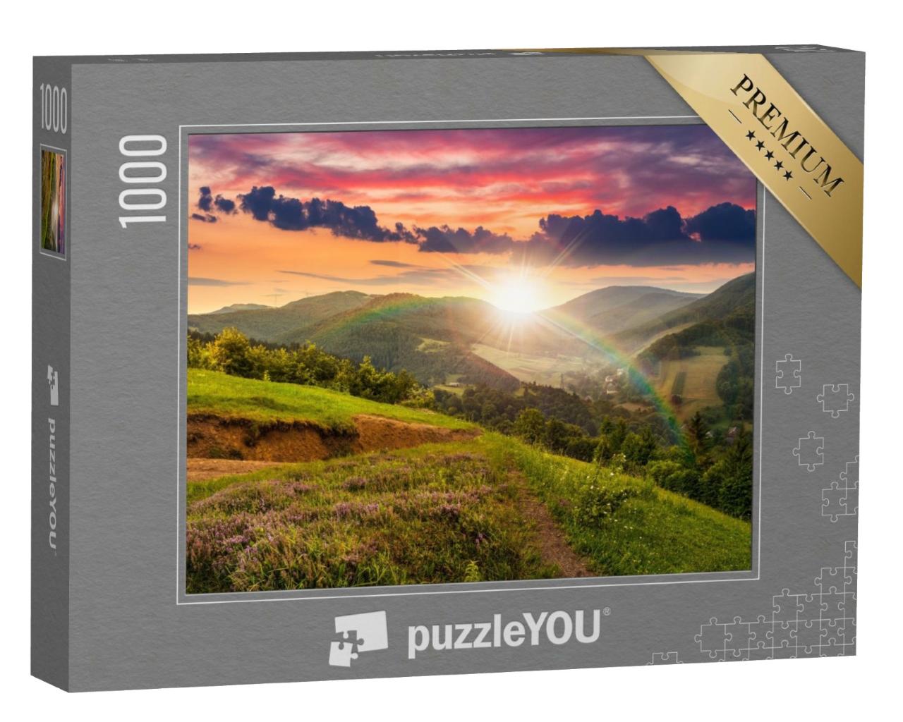 Puzzle de 1000 pièces « Arc-en-ciel au coucher du soleil sur des collines boisées »