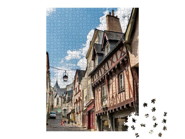 Puzzle de 1000 pièces « Maison traditionnelle à colombages à Laval - Pays de la Loire, France »
