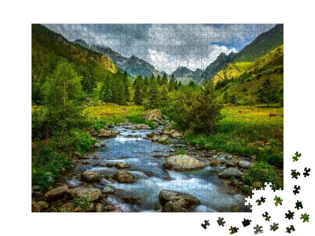 Puzzle de 1000 pièces « Paysage de montagne avec vallée et rivière »