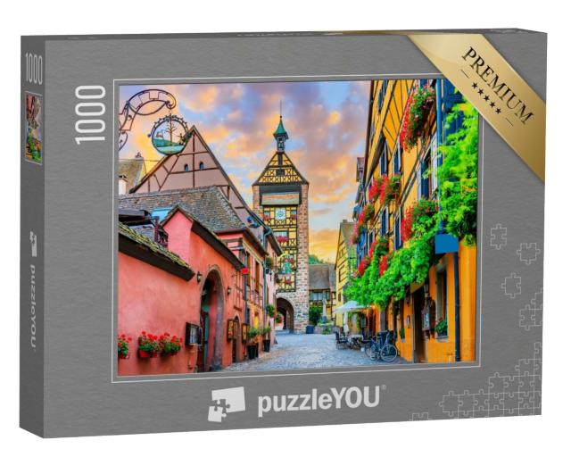 Puzzle de 1000 pièces « Riquewihr - Rue pittoresque avec des maisons traditionnelles à colombages sur la route des vins d'Alsace. »