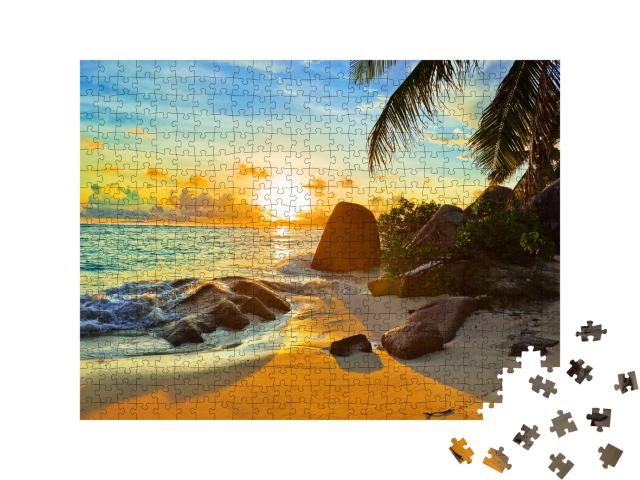 Puzzle de 500 pièces « Plage tropicale au coucher du soleil »