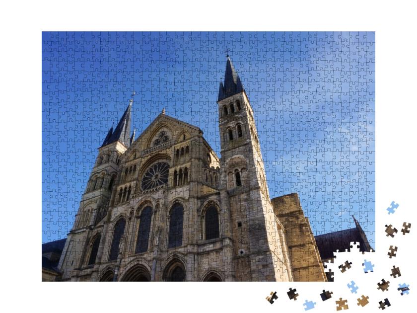 Puzzle de 1000 pièces « Basilique Saint-Remy, église romane historique du 11e siècle »