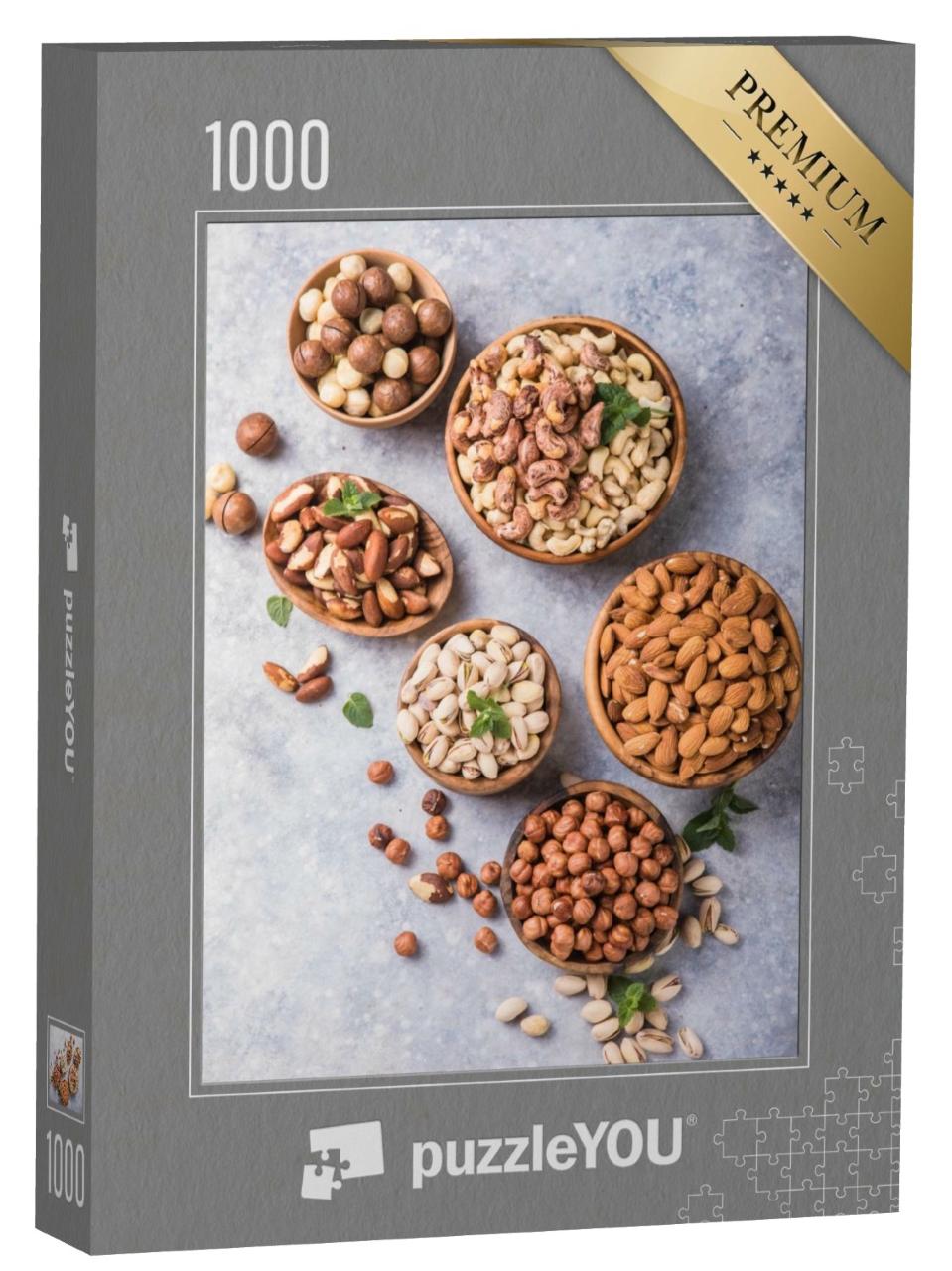 Puzzle de 1000 pièces « Assortiment de noix dans des coupes en bois »