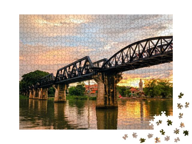 Puzzle de 1000 pièces « Kanchanaburi, le pont de la rivière Kwaï en Thaïlande »