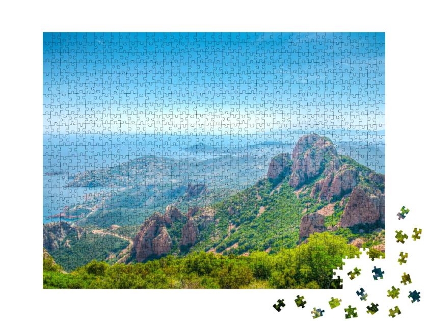 Puzzle de 1000 pièces « Pic du Cap Roux dans le massif de l'Estérel en France »