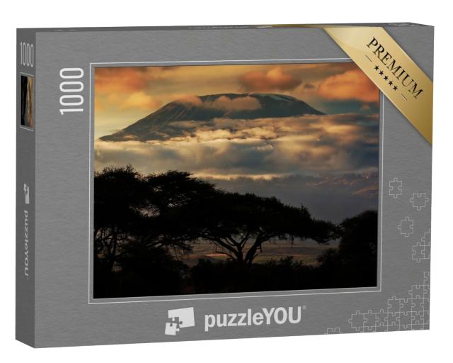 Puzzle de 1000 pièces « Kilimanjaro au coucher du soleil, paysage de savane à Amboseli, Kenya »