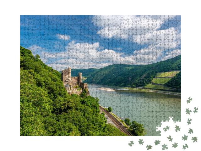 Puzzle de 1000 pièces « Château de Rheinstein dans la vallée du Rhin, construit en 1316 »