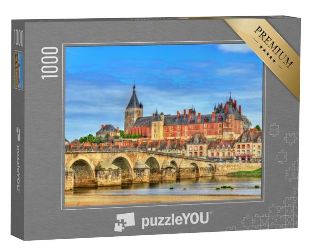 Puzzle de 1000 pièces « Vue de Gien avec le château et le vieux pont sur la Loire - France, Loiret »