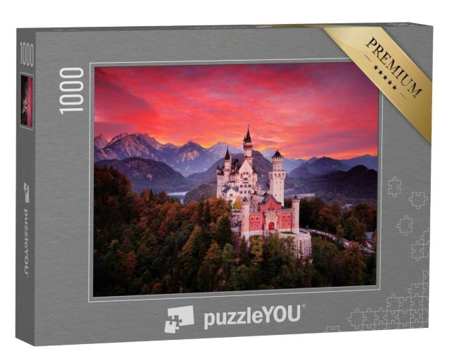 Puzzle de 1000 pièces « Le château de conte de fées de Neuschwanstein dans un coucher de soleil rouge sang »
