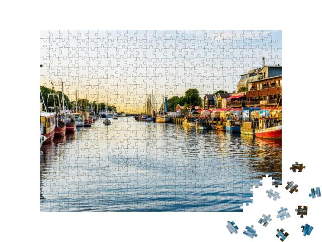 Puzzle de 500 pièces « Canal avec bateaux et mer Baltique à Warnemünde, Rostock, Allemagne »