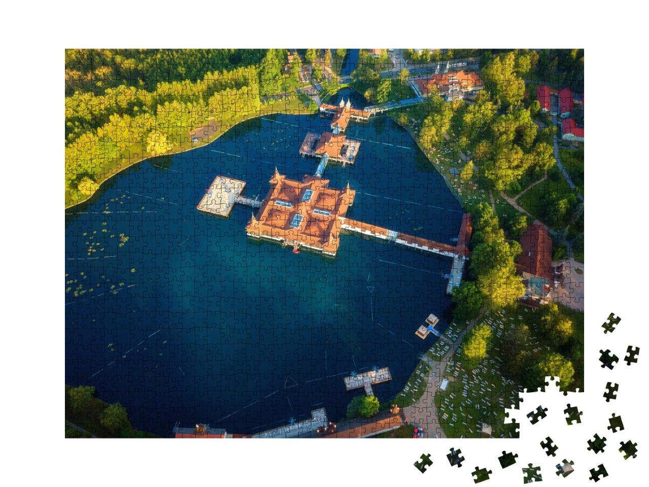 Puzzle de 1000 pièces « Vue aérienne du célèbre lac Heviz en Hongrie »