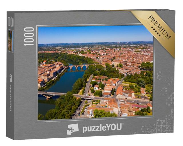 Puzzle de 1000 pièces « Vue de la ville de Montauban avec le vieux pont voûté sur la rivière Tarn »