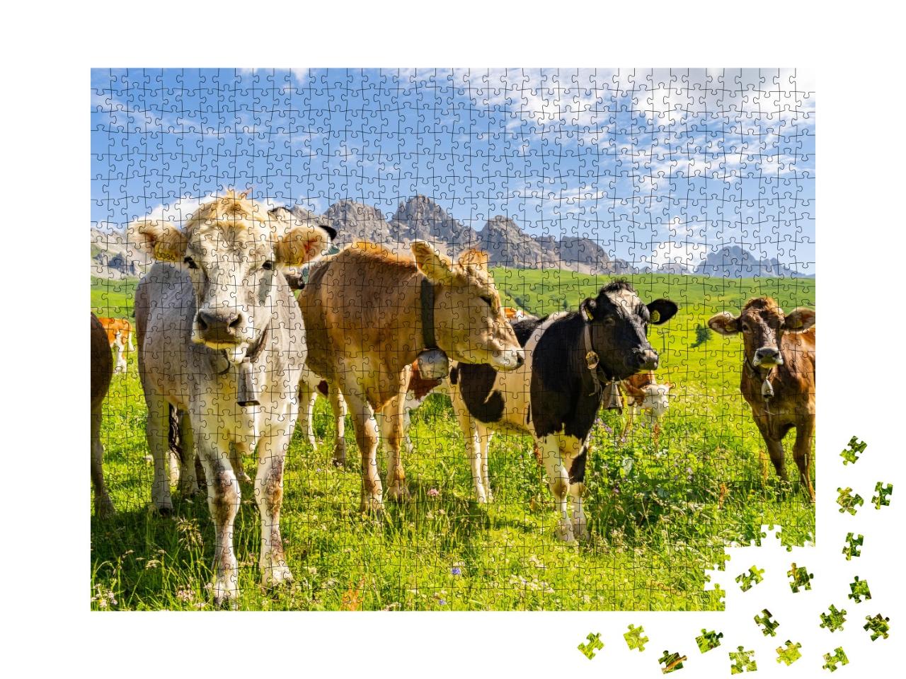 Puzzle de 1000 pièces « Paysage idyllique avec un troupeau de vaches dans les Alpes »