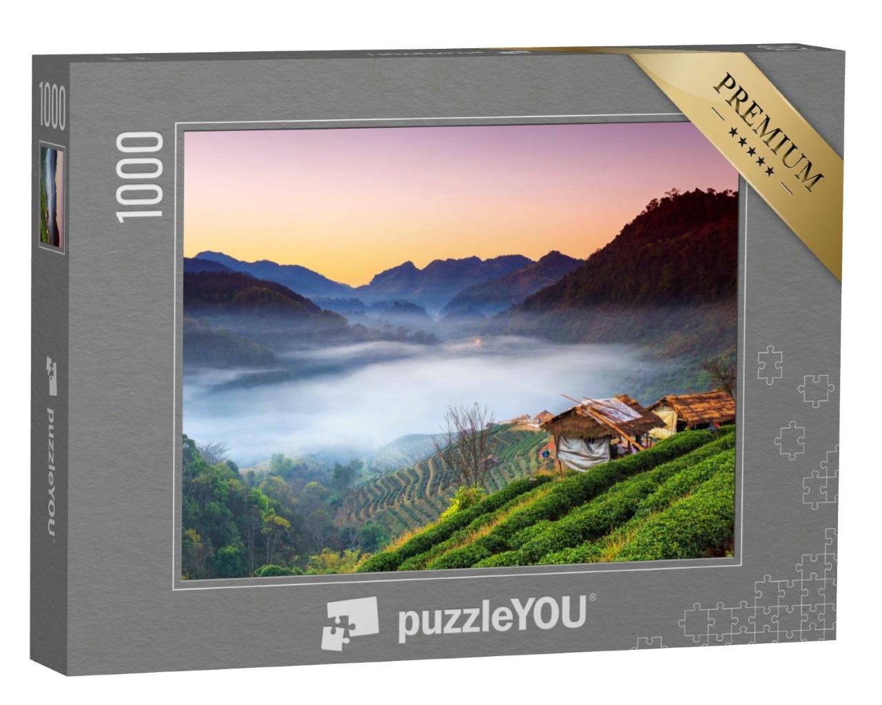 Puzzle de 1000 pièces « Lever de soleil dans le brouillard, plantation de thé, Chiang Mai, Thaïlande »