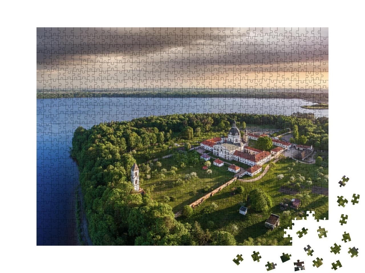 Puzzle de 1000 pièces « Vue aérienne du monastère de Pazaislis près de Kaunas, Lituanie »