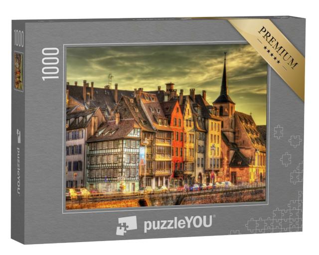 Puzzle de 1000 pièces « Bâtiment sur le front de mer à Strasbourg - France »