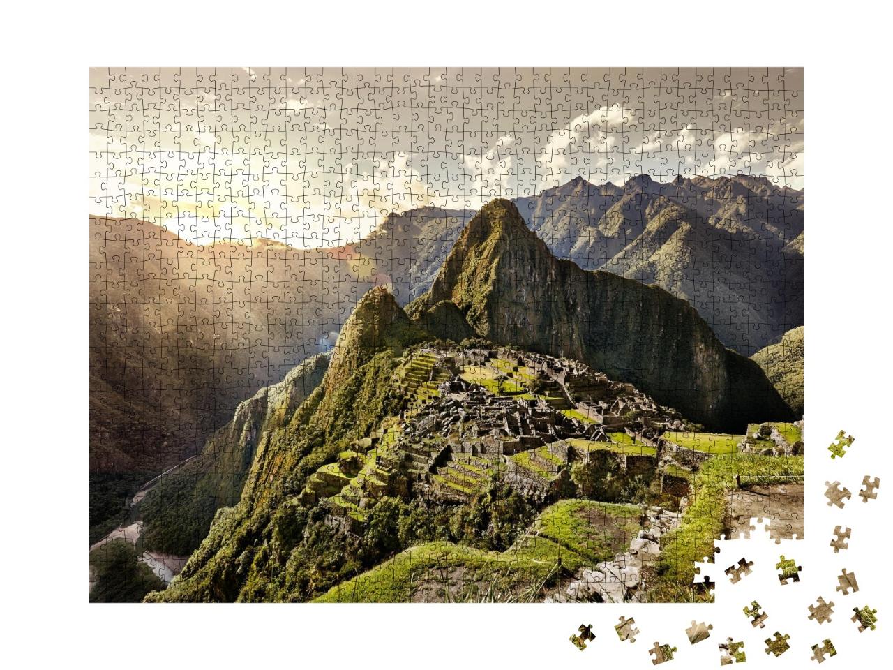 Puzzle de 1000 pièces « Vue de l'ancienne cité inca de Machu Picchu avec ses ruines, Pérou »
