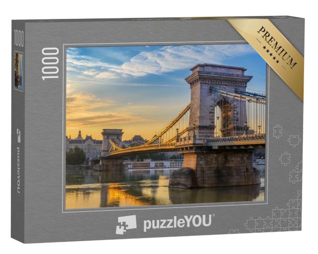 Puzzle de 1000 pièces « Lever de soleil sur le pont des Chaînes à Budapest, Hongrie »