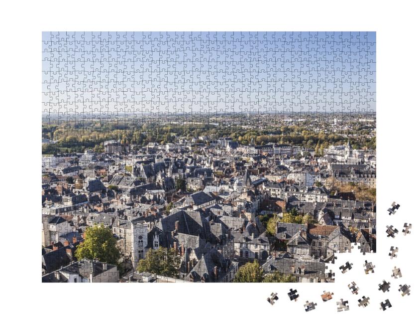 Puzzle de 1000 pièces « Vue sur les toits de Bourges en France. »