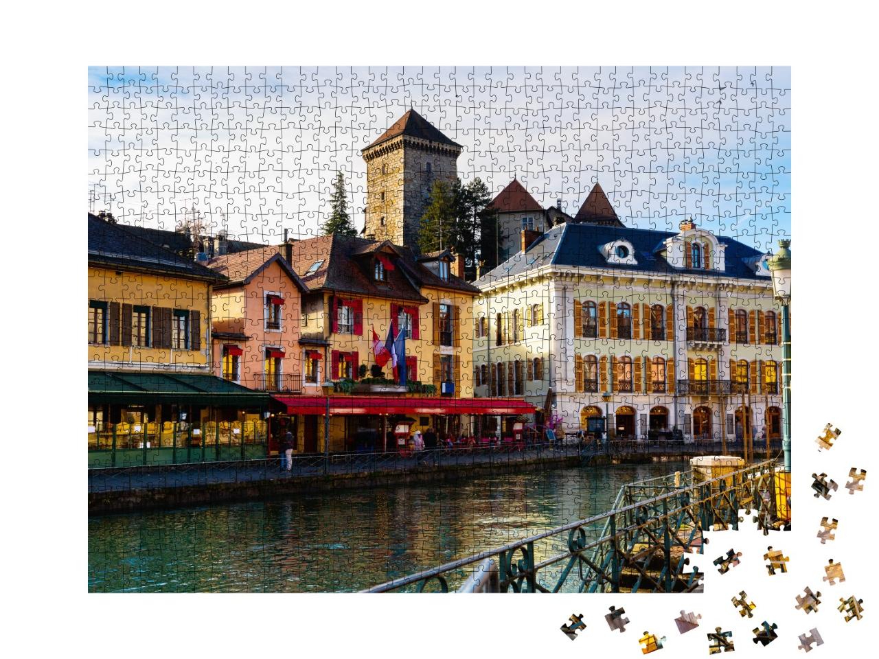 Puzzle de 1000 pièces « Cité médiévale d'Annecy avec le canal du Thiou dans la région Auvergne Rhône-Alpes »