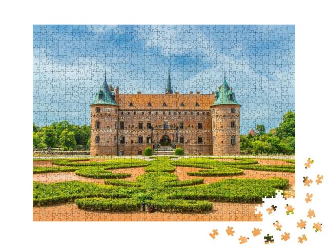 Puzzle de 1000 pièces « Château d'Egeskov sur l'île de Funen au Danemark »