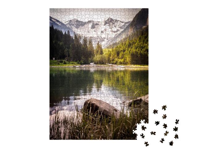 Puzzle de 1000 pièces « Belle matinée d'été au lac de barrage de Stillup dans le Zillertal, Tyrol »