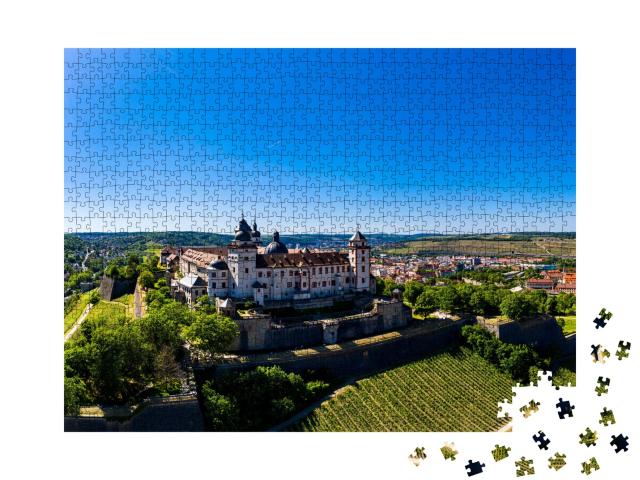 Puzzle de 1000 pièces « Festung Marienberg avec le Main et la vieille ville, Würzburg, Allemagne »