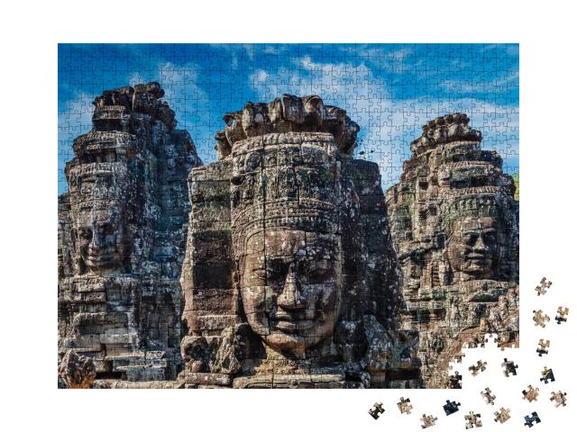 Puzzle de 1000 pièces « Impressionnantes sculptures murales en pierre du temple du Bayon, Angkor, Cambodge »